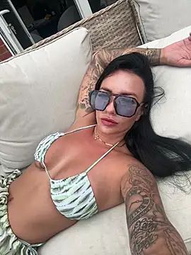 BELLABLACKXUK webcam