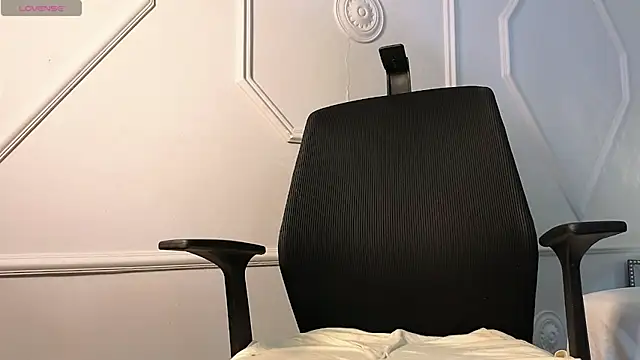 Michaell_Cross webcam