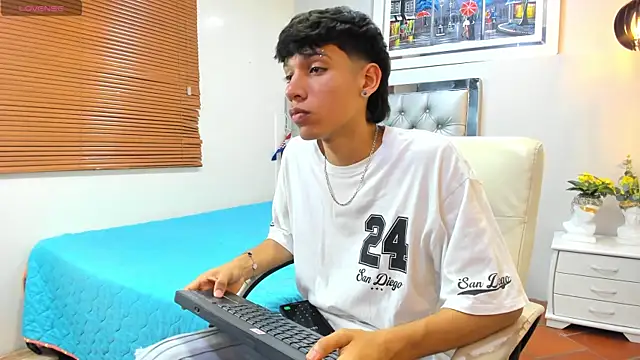 Jake_Falcon webcam