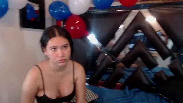 Milo_and_Mily webcam