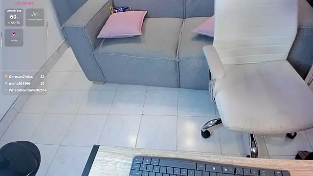 Nayla_Luxe webcam