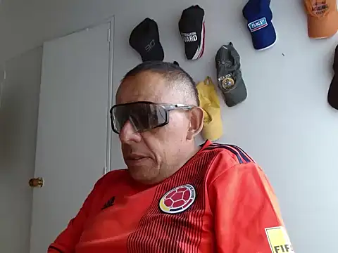 AlekNoir webcam