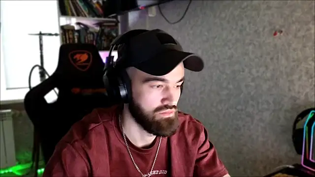 _Serious_Man webcam