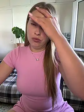 AlisaWhite webcam