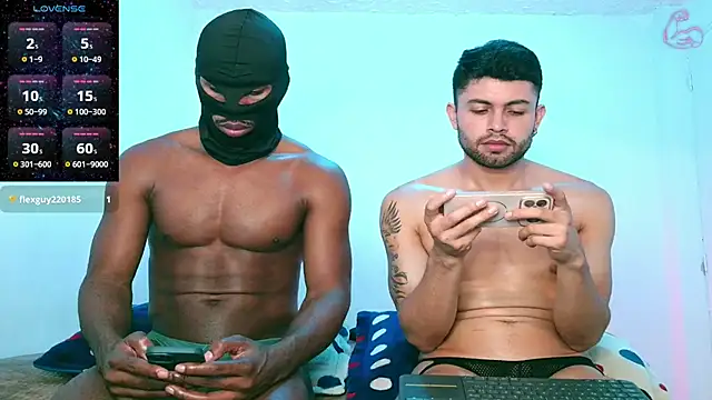 Iath19 - Couple webcam sex chat