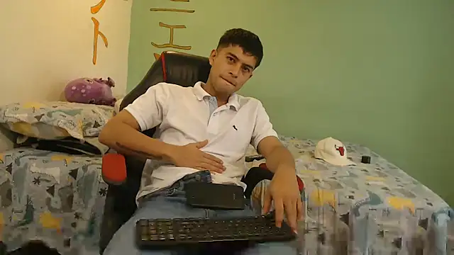 danielitopapuu - Danielitopapuu's free webcam - UK Sex Cams