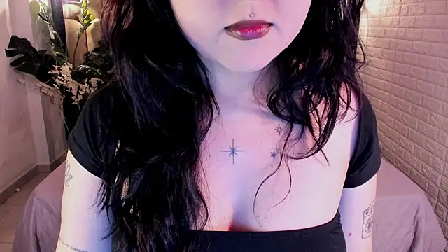 crimson_tati_ webcam