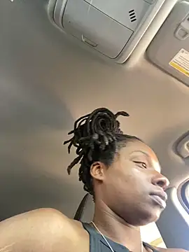 theprettysoles webcam