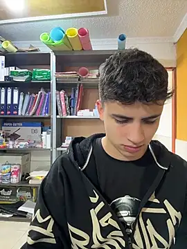 AdrianRinaldi webcam