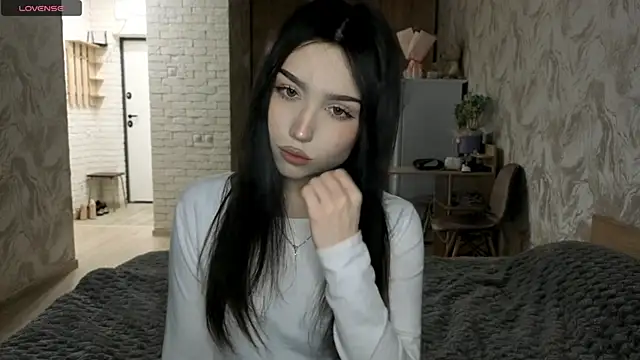Qwami_Amie webcam