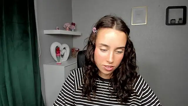 AdeleSolo webcam