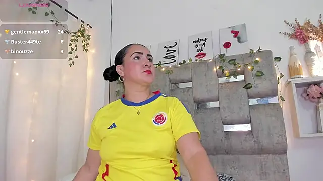KyleDoom_ webcam