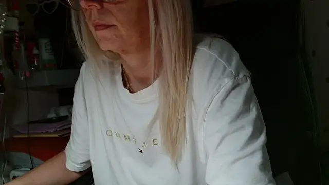 kathleenedwards - KathleenEdwards's free webcam - UK Sex Cams