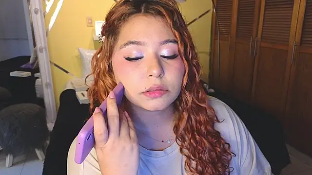 attenea_cutte webcam