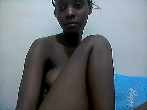 Sweetpother live cam on StripChat