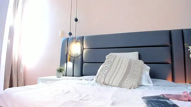 KorinaRuiz webcam