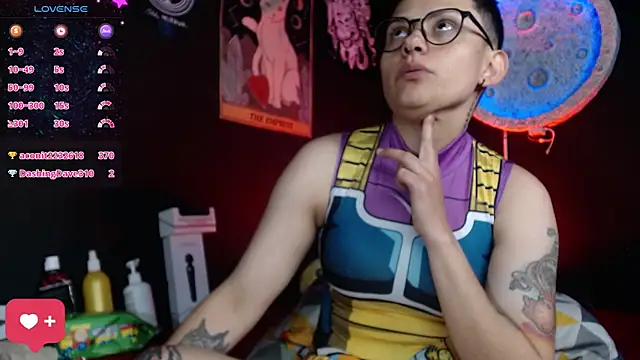 girl_intense444 webcam
