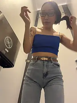 trytomakememoam webcam