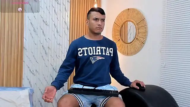 Chris_vega_ live cam on StripChat
