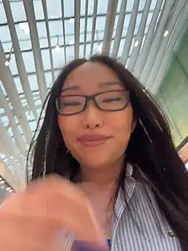 trytomakememoam webcam