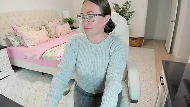Vika73 webcam