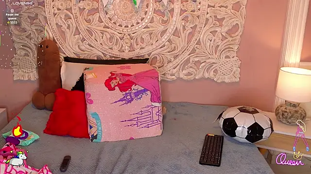 MalaikaBrown webcam