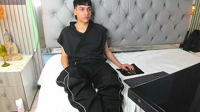 SamBlack_ live sex cam