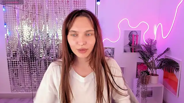 ChloeSunny webcam