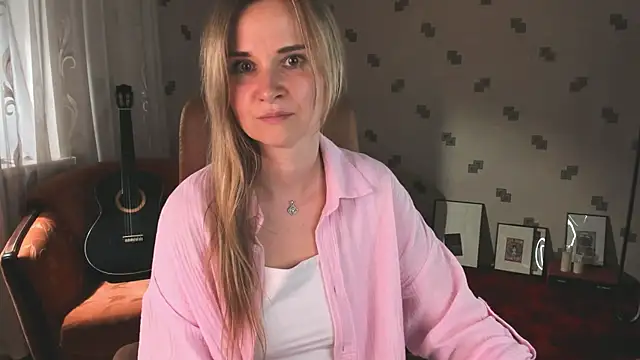 MiaSparkes webcam