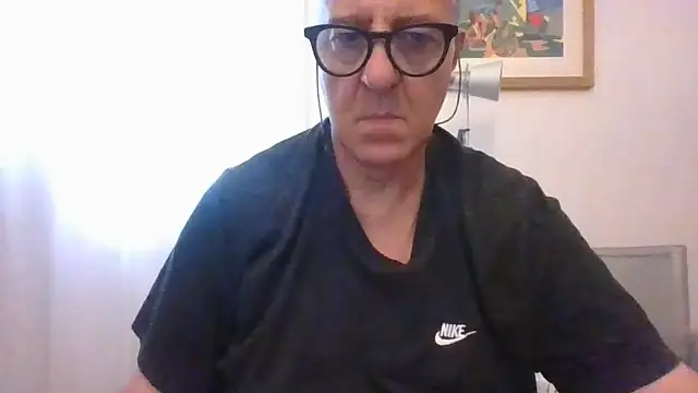 ANONIMO7735 webcam