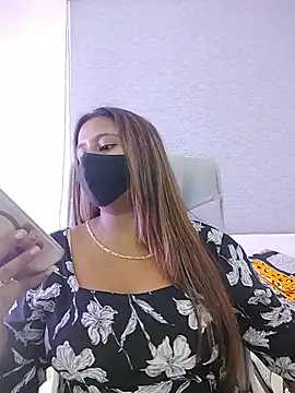 LoveLy-Soneya webcam