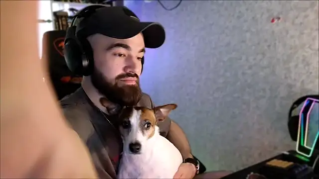 _Serious_Man webcam