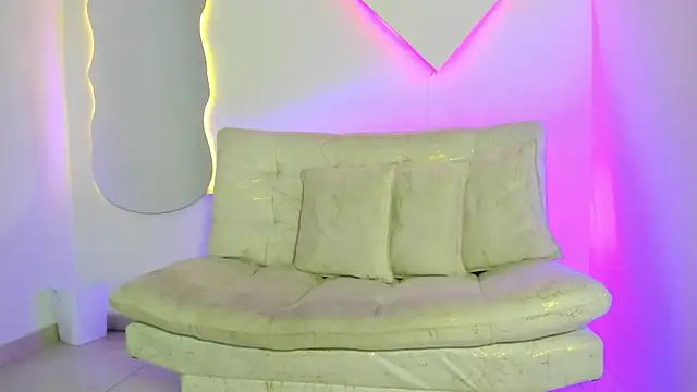 ArohomLester_ webcam