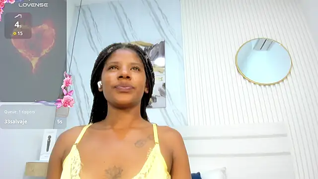 Afro_Luna webcam