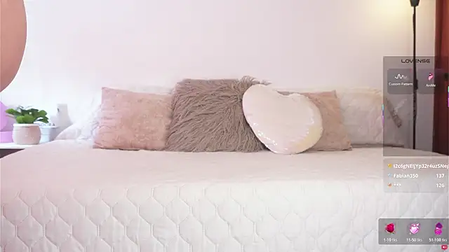 whitneyhot webcam