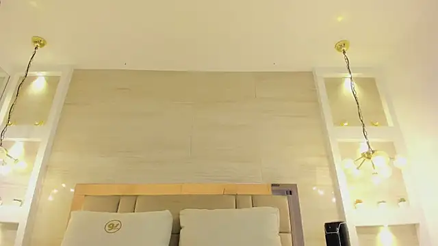 chloe_murray webcam