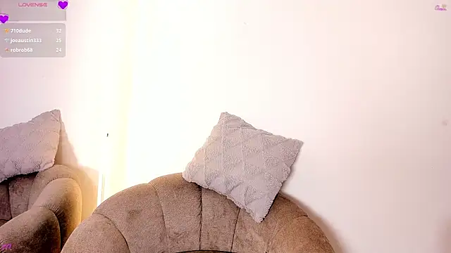 valentina_noa - Valentina_Noa's free webcam - UK Sex Cams