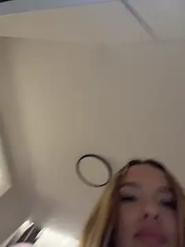 Anneta_Hart webcam
