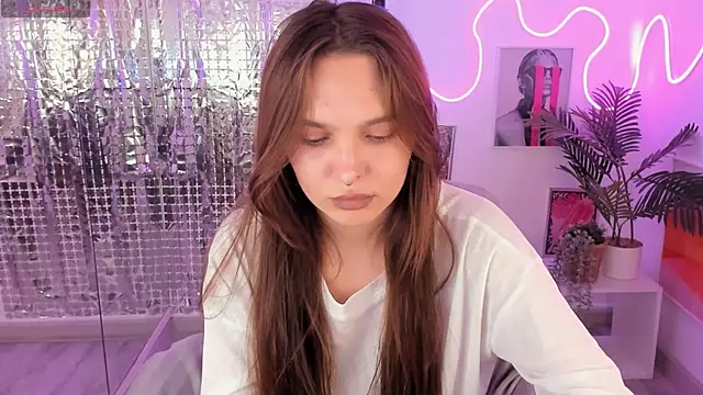 ChloeSunny webcam
