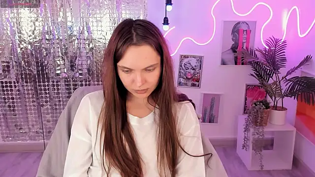 ChloeSunny webcam