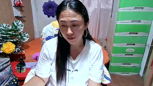 Filipina_Desire webcam