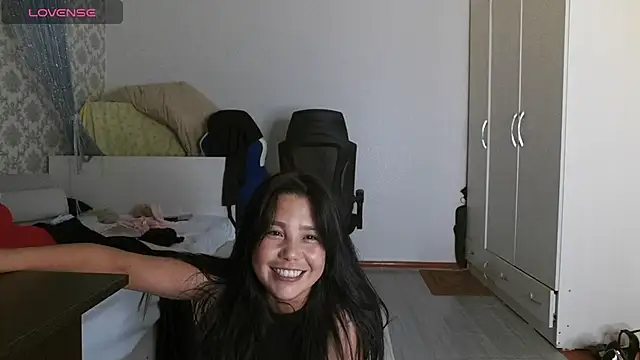 MissValday webcam