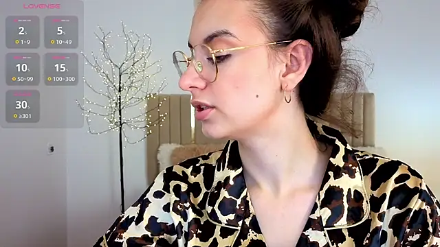 Real_cutie1 webcam