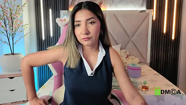 Happy_tits webcam