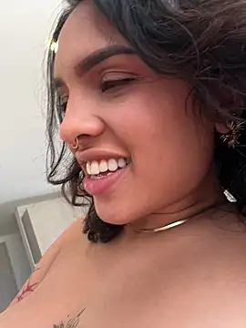 Alice_surprise webcam
