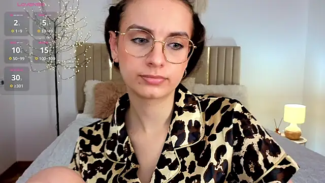 Real_cutie1 webcam