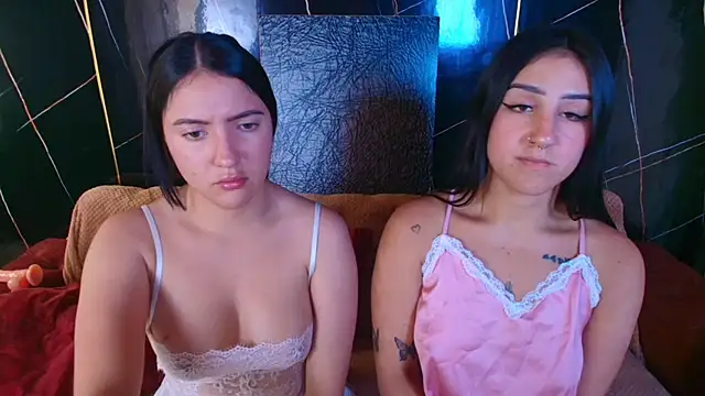 Isa_And_Natasha webcam