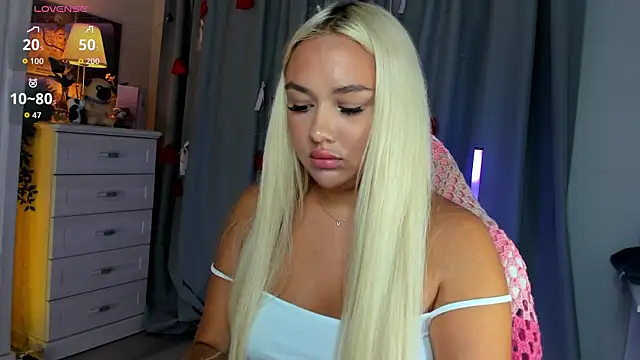 _Loneve__ webcam
