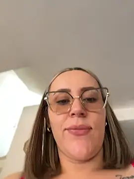 CurvyLust_x webcam