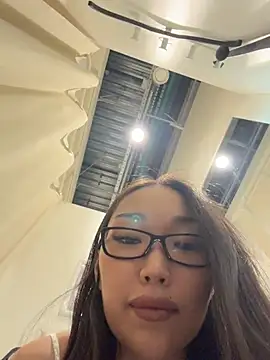 trytomakememoam webcam